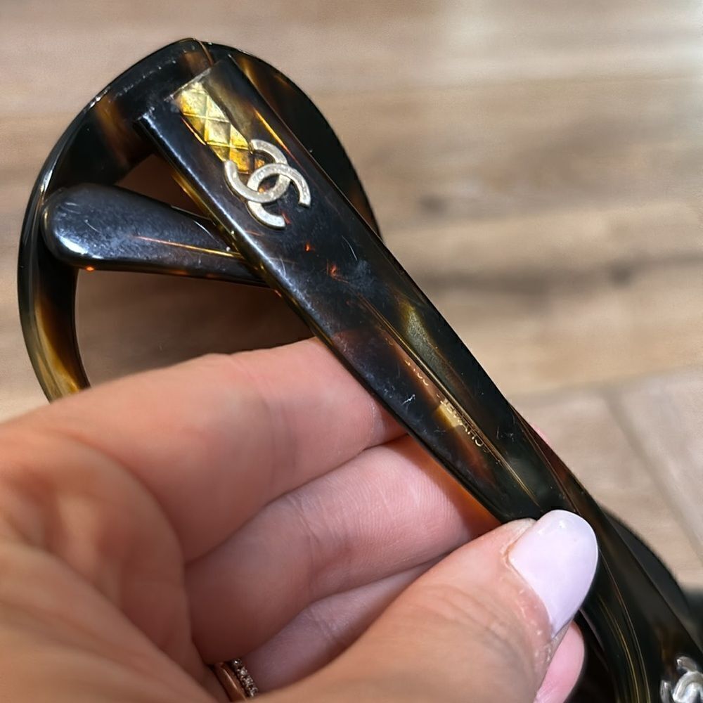 Chanel Sunglasses - Picture 9 of 9